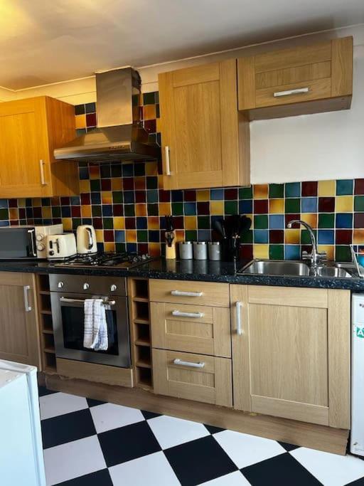 Quirky Studio Flat Selfcontained London Exterior foto
